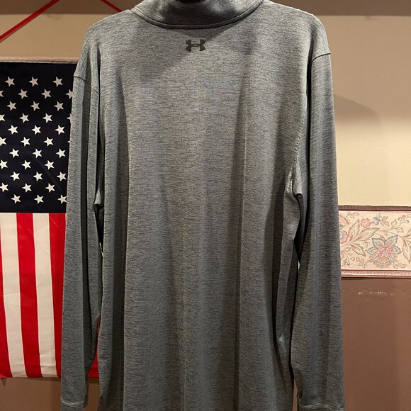 UA Golf Heat Gear 1/4 zip pullover gray XL - Picture 2 of 3